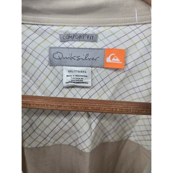 Quiksilver Button Front Shirt Mens XXL Tan Comfort Fit Polynosic Blend D509267 - Picture 2 of 4